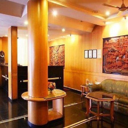 Hotel Bombay Tiffanys مَسّور المظهر الخارجي الصورة