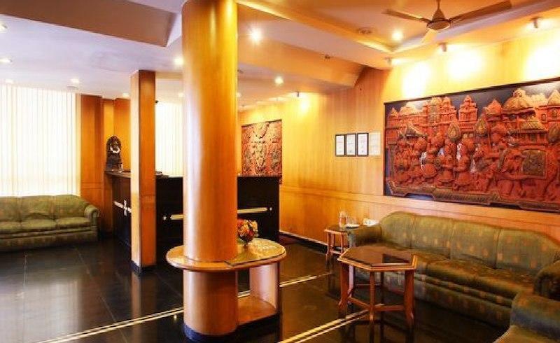 Hotel Bombay Tiffanys مَسّور المظهر الخارجي الصورة